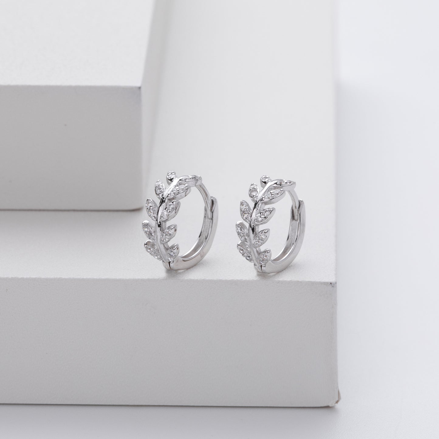 Grain Pattern Women’s Earrings in 925 Sterling Silver with 18K Real Gold Plated 0.03µm and Three-dimensional Zircon Inlay